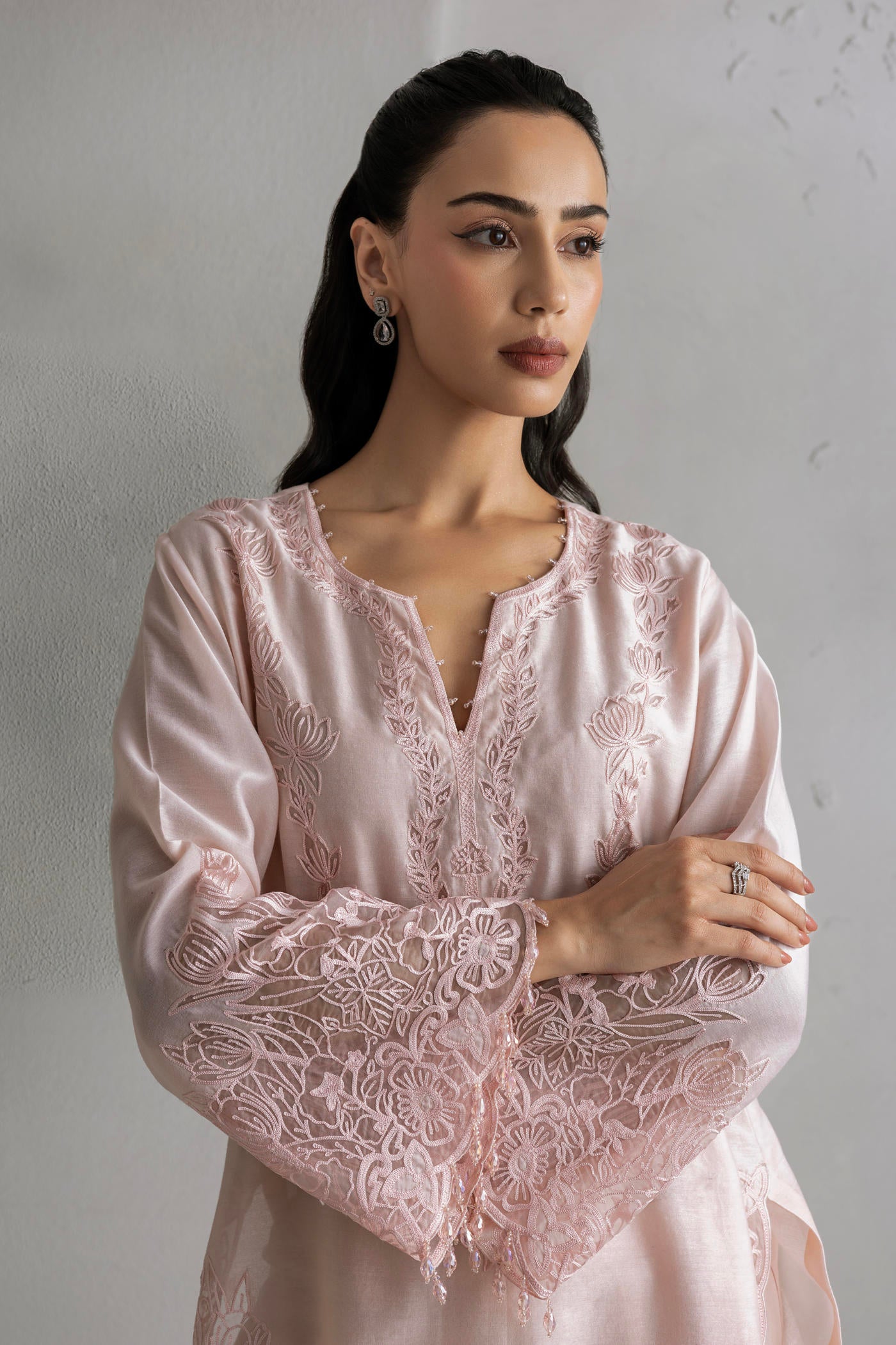 Mahira Kurta With Farshi Salwar And Dupatta