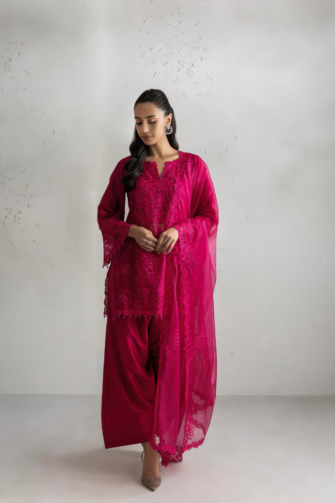 Noor Kurta Set With Farshi Salwar & Dupatta