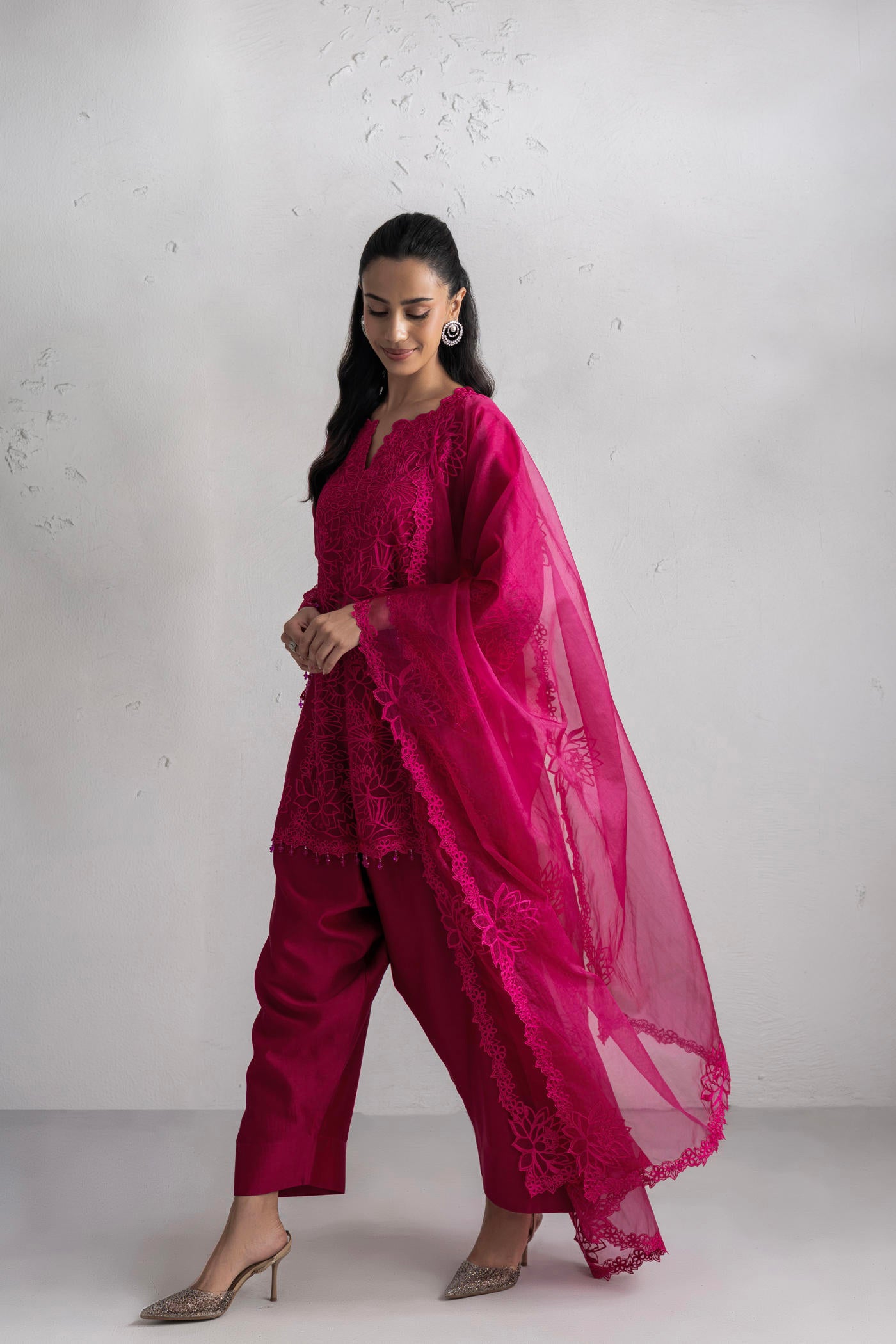 Noor Kurta Set With Farshi Salwar & Dupatta