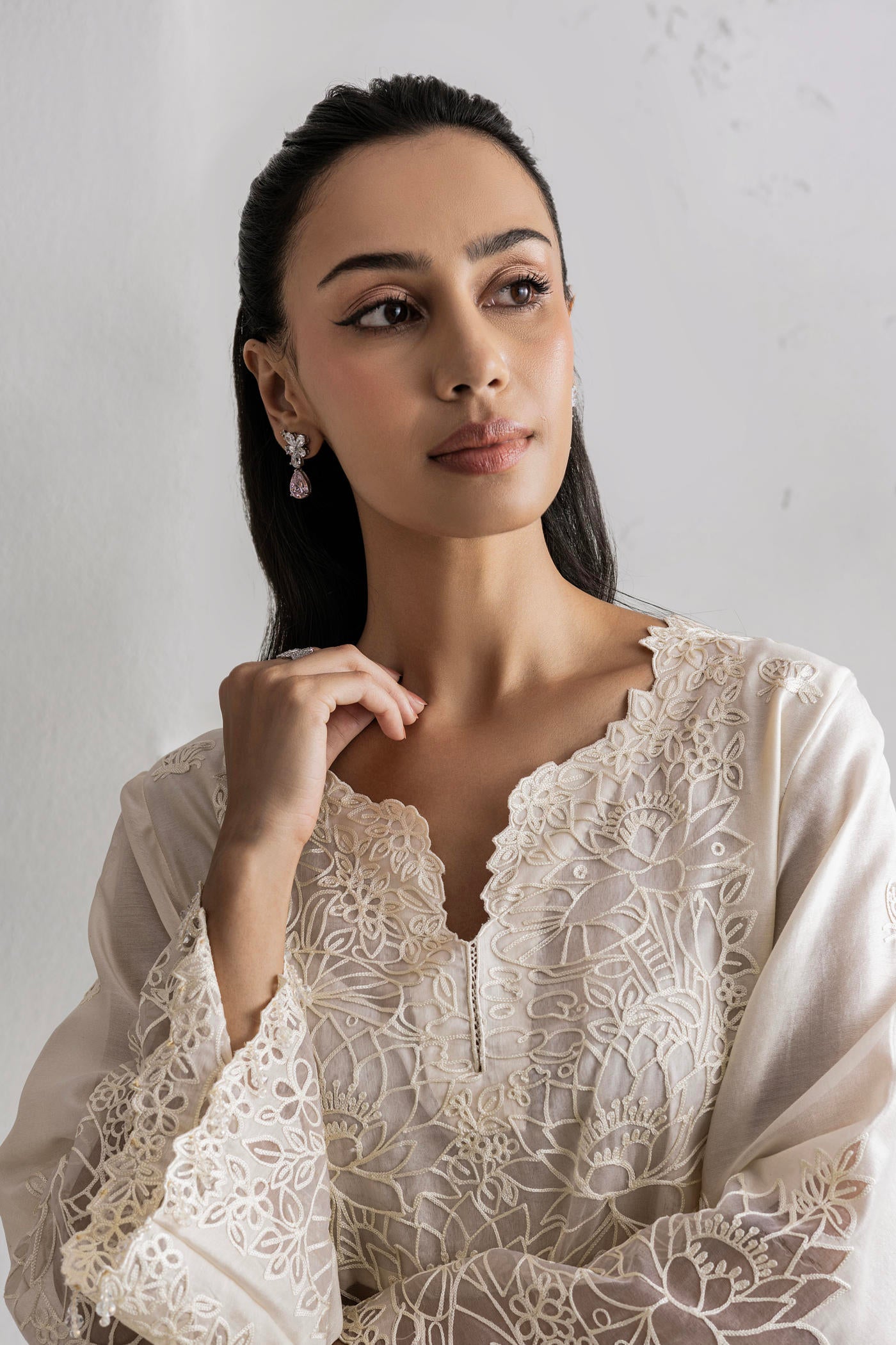Gulrukh Kurta With Farshi Salwar And Dupatta