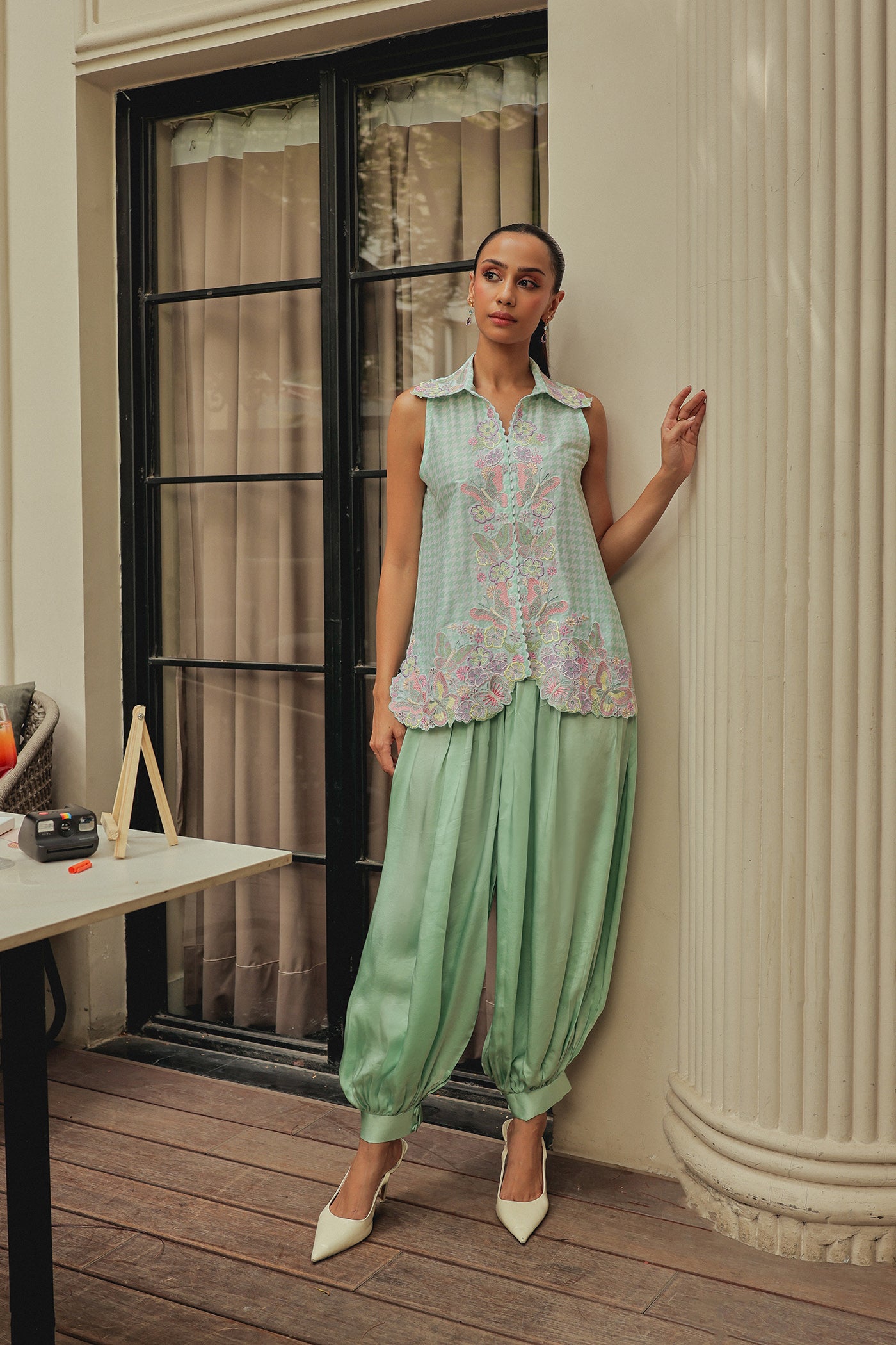 Elara Short Kurta With Baloon Pants