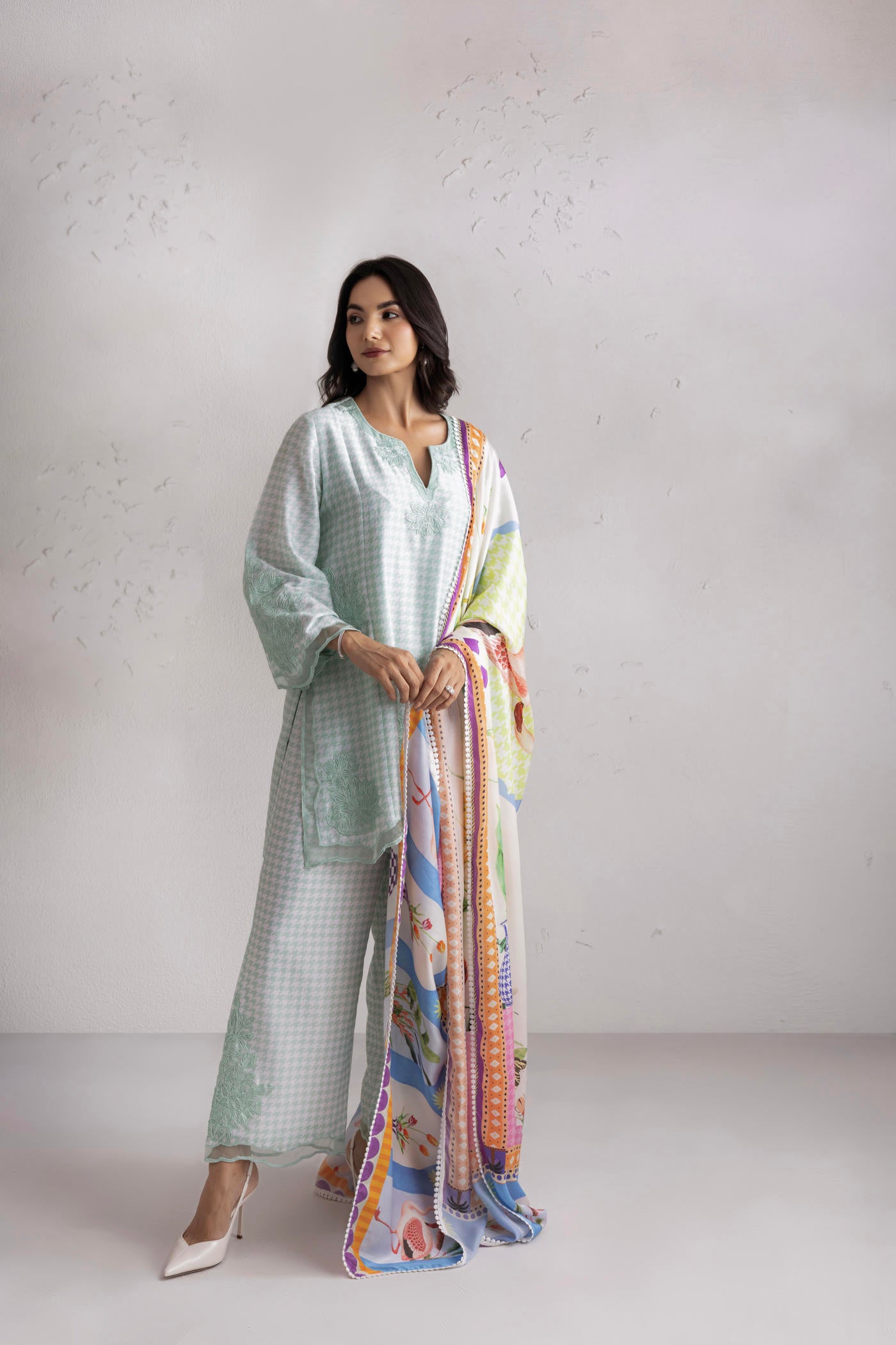 Mira Kurta With Straight Pants