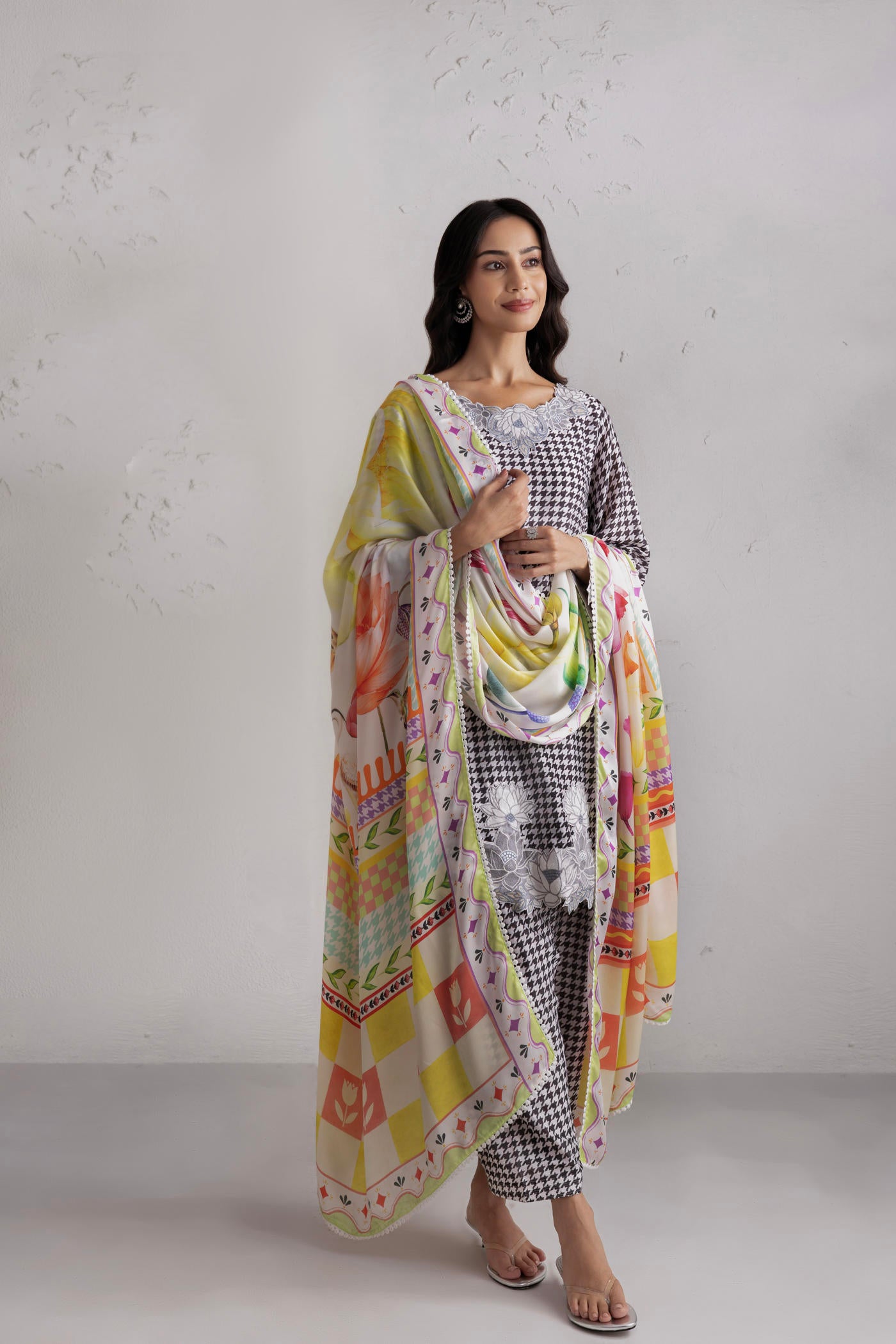 Heather Kurta Set With Slim Salwar
