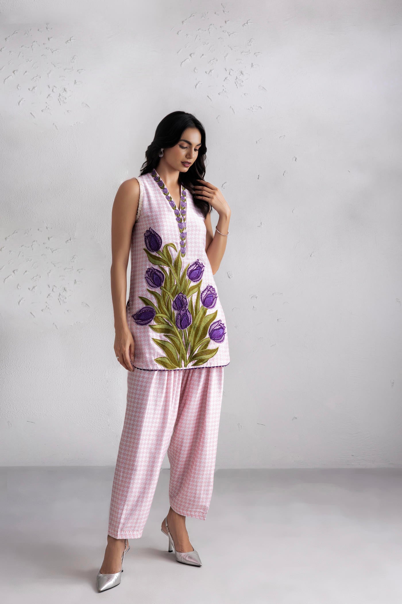 Vienna Kurta And Straight Pants