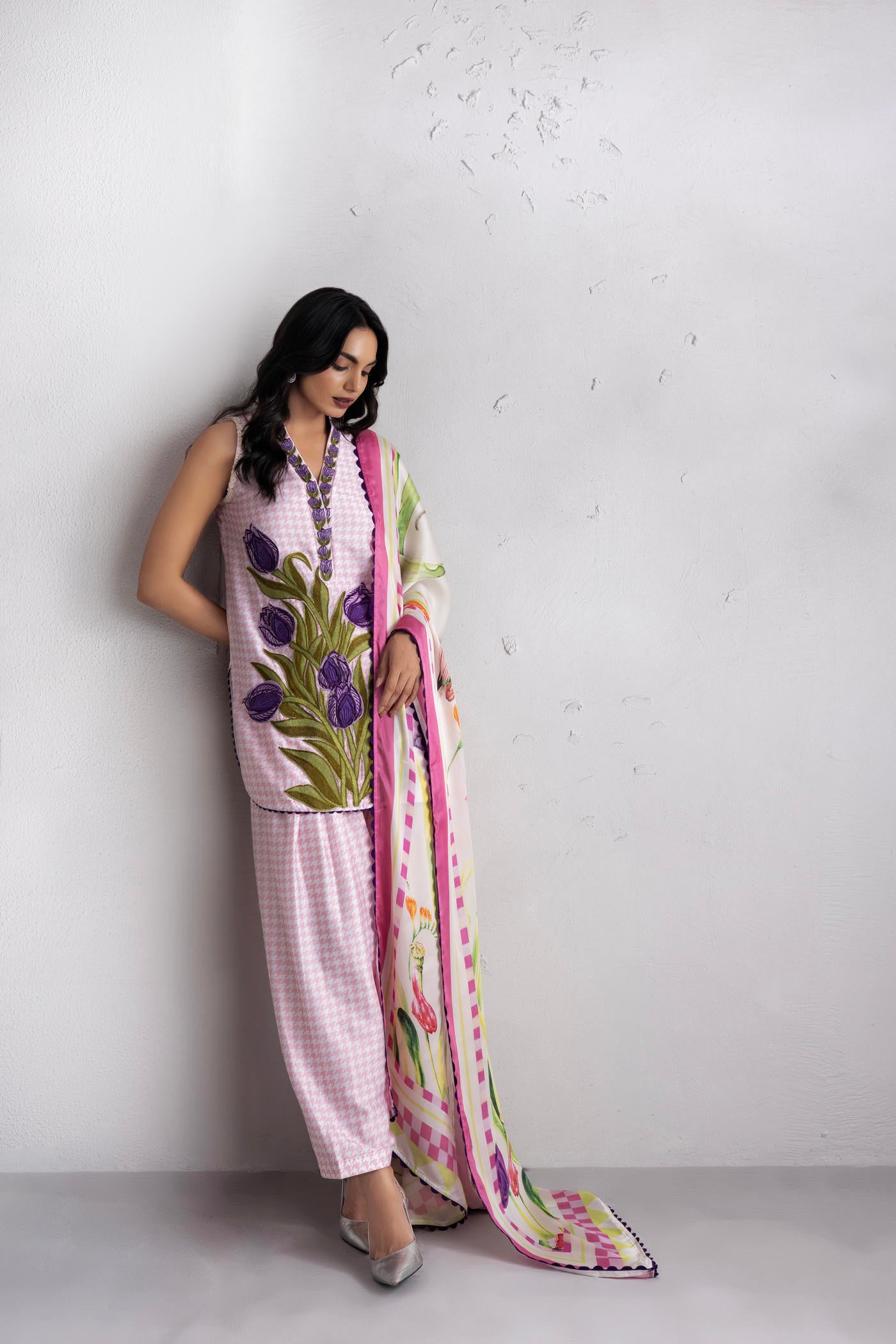 Vienna Kurta And Straight Pants