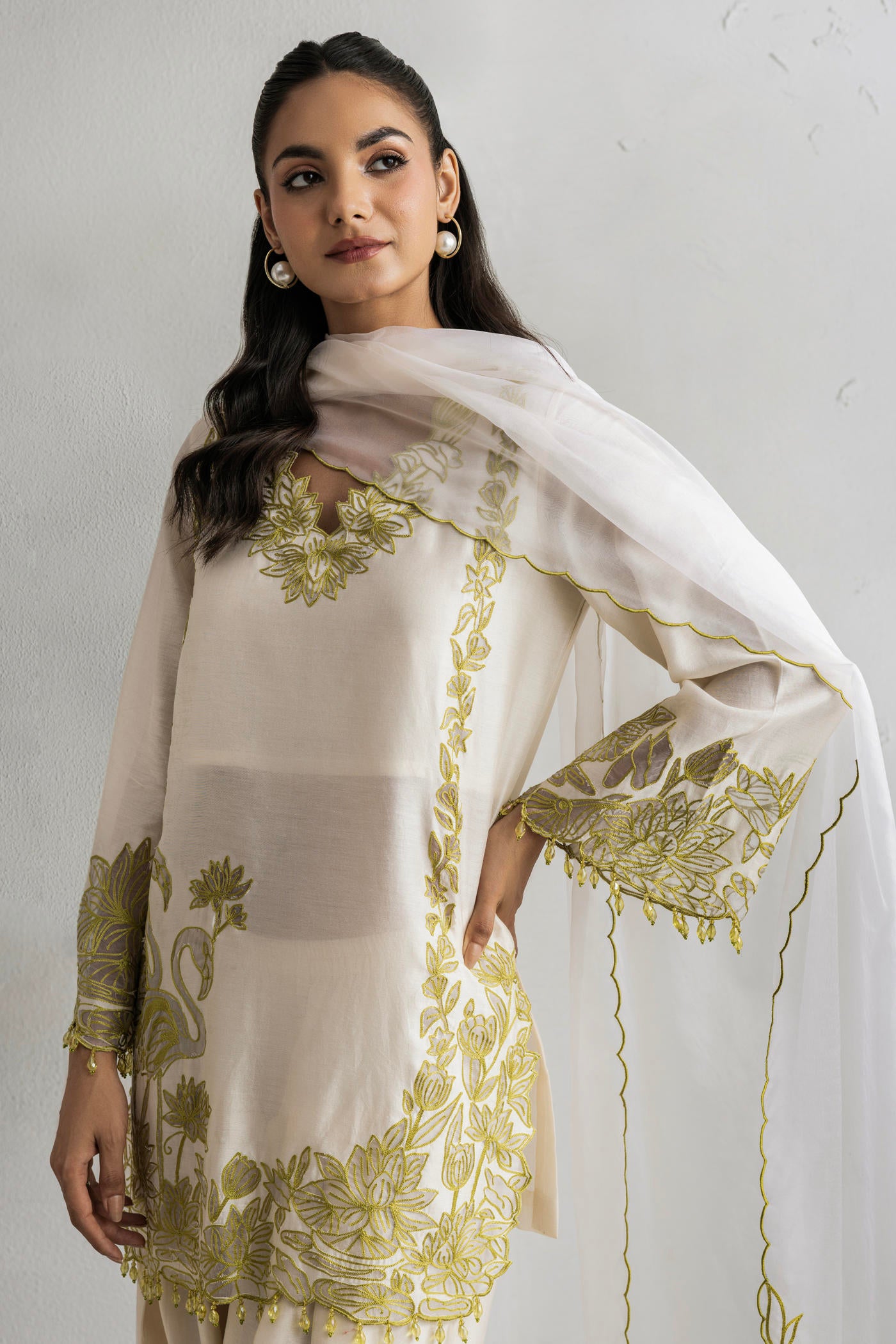 Nasreen Kurta With Farshi Salwar & Dupatta