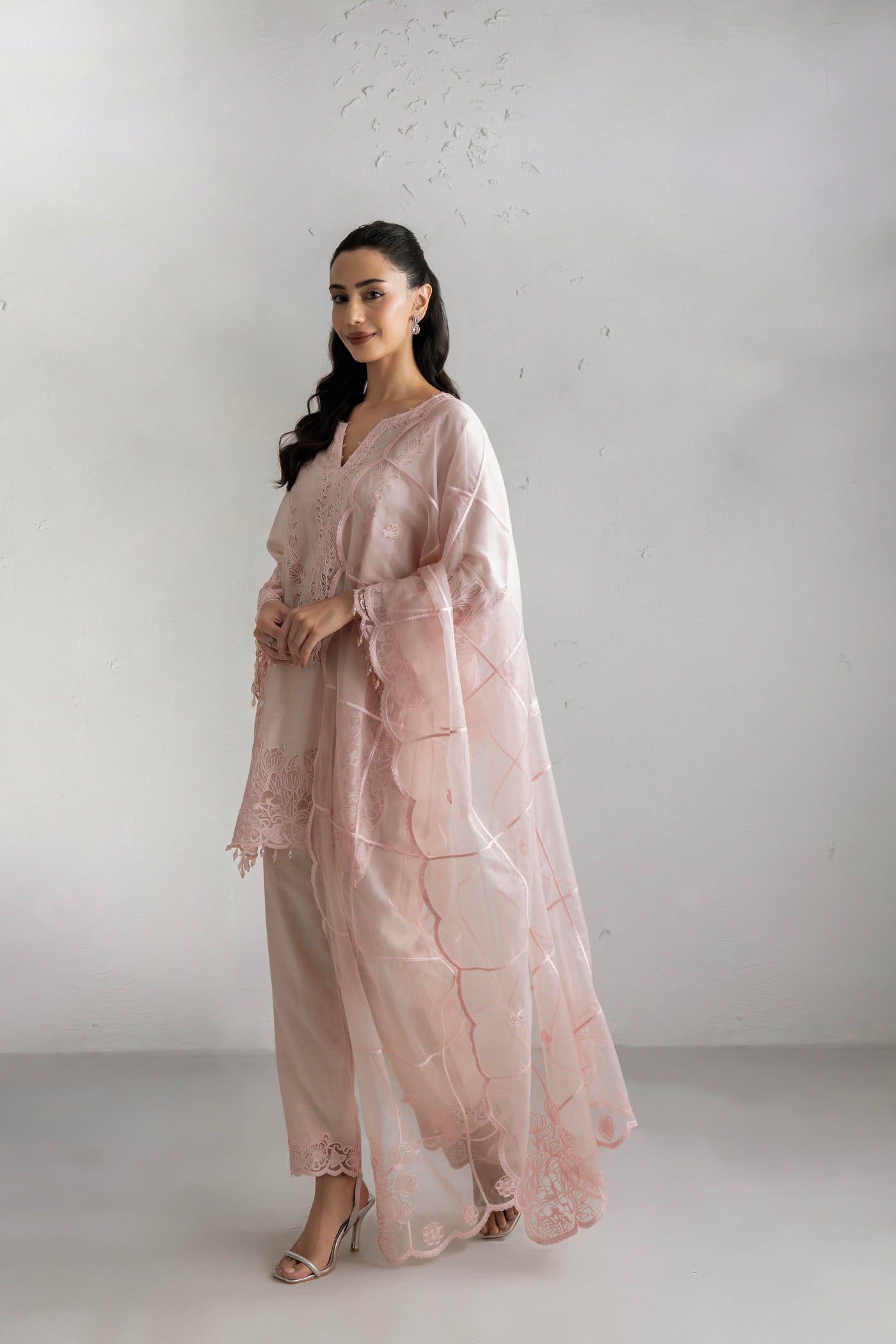Mahira Kurta With Farshi Salwar And Dupatta