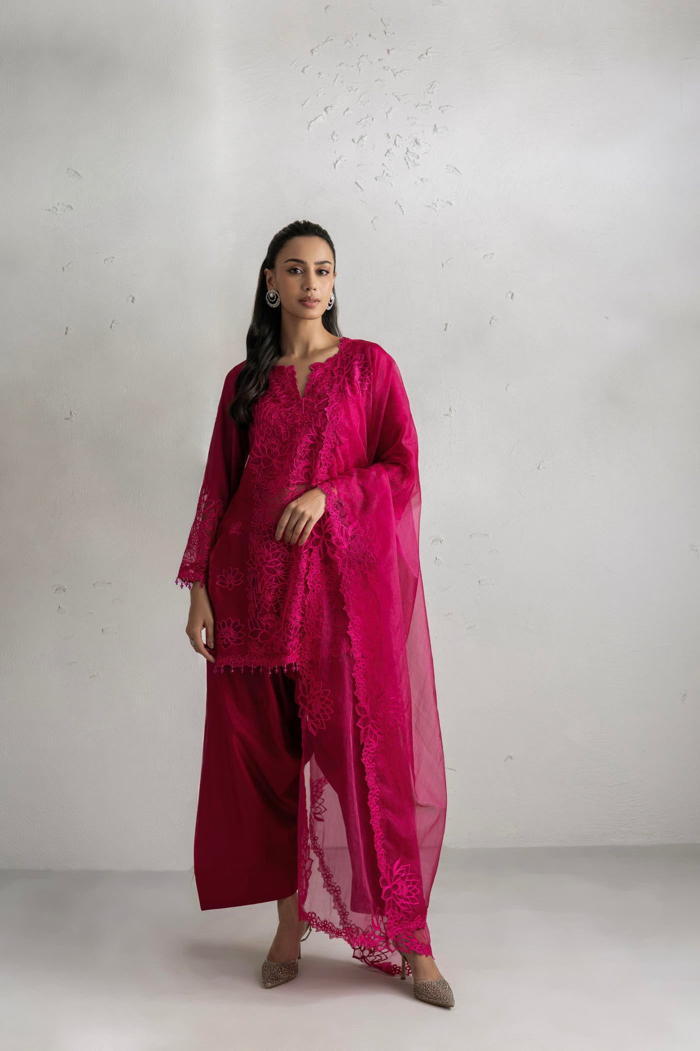 Noor Kurta Set With Farshi Salwar & Dupatta