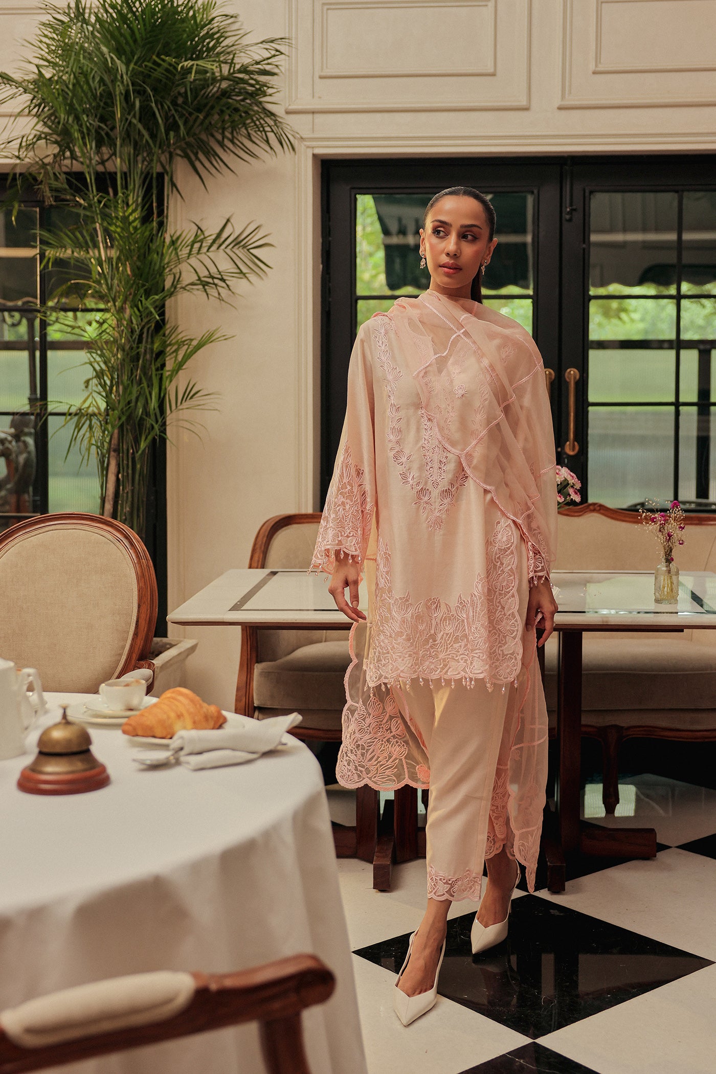 Mahira Kurta With Farshi Salwar And Dupatta