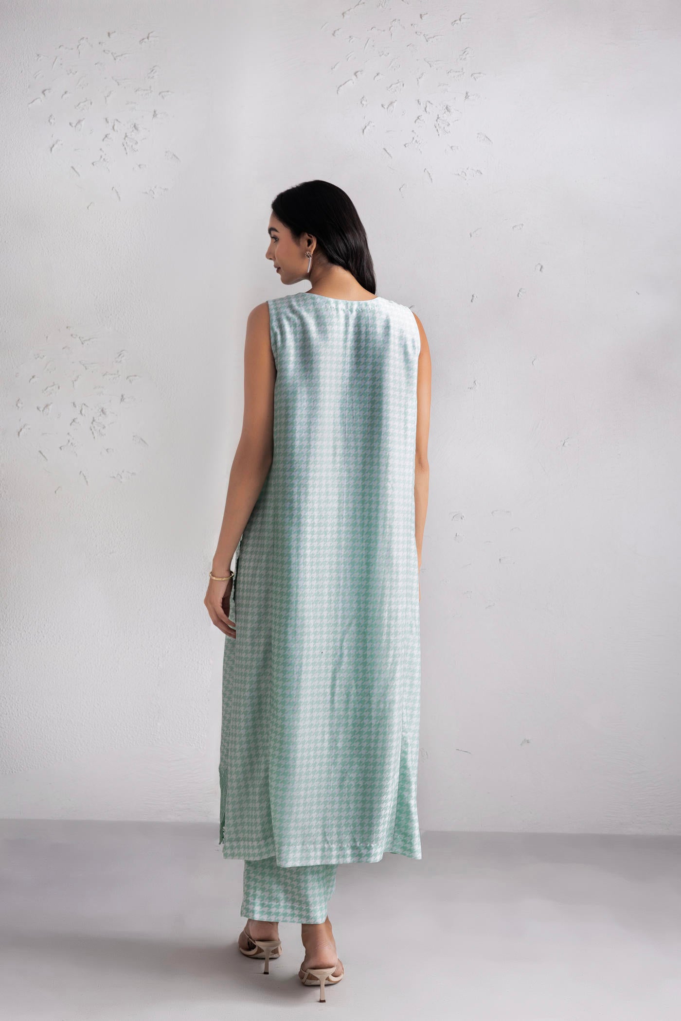 Camelia Pastry Green Long Kurta Set
