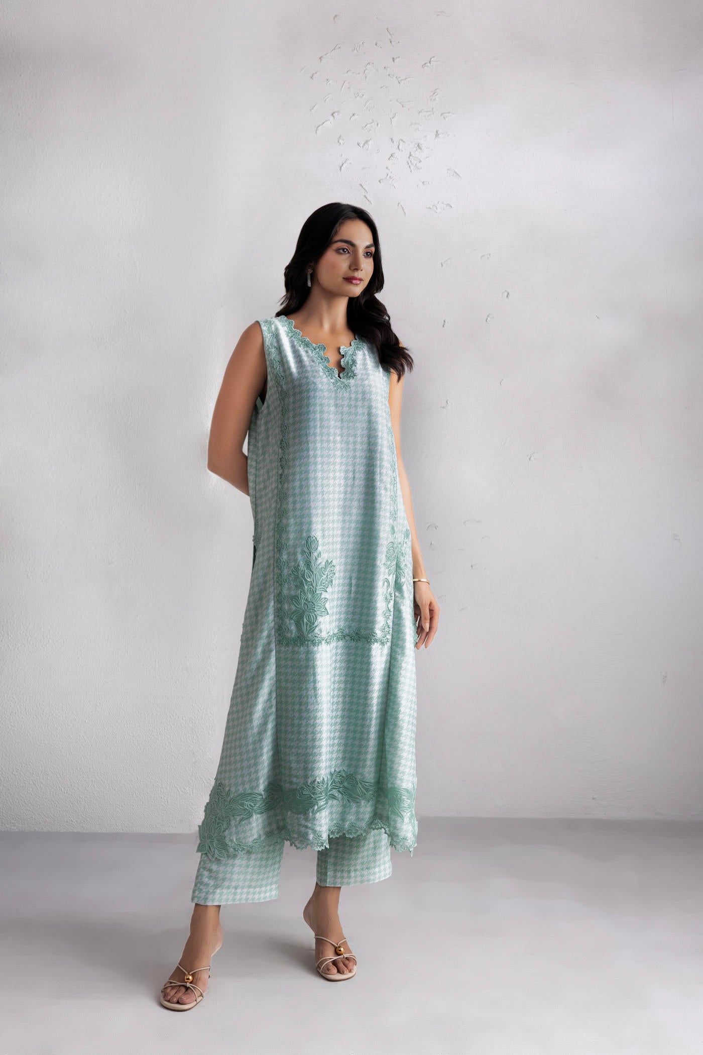 Camelia Pastry Green Long Kurta Set