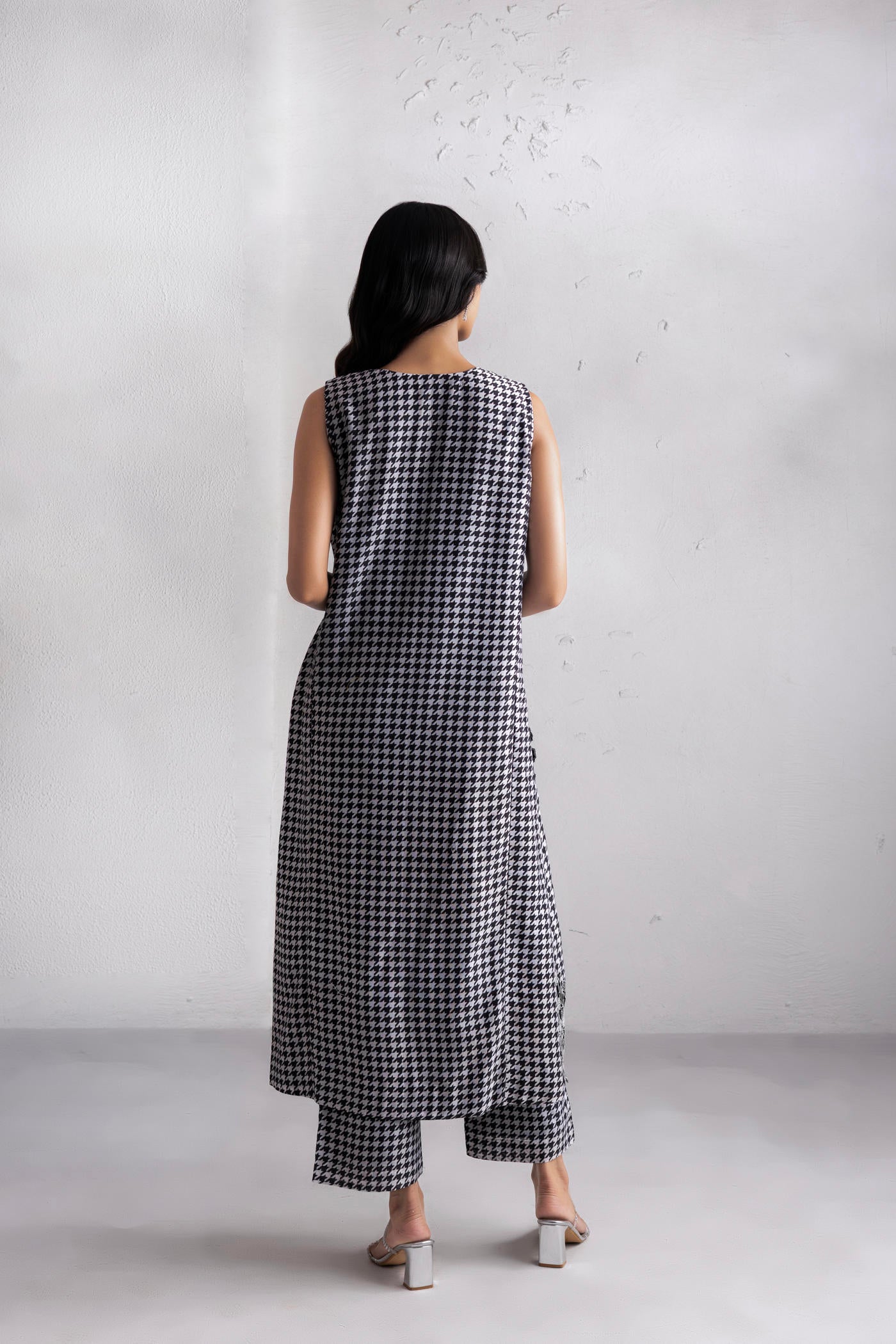 Freesia Black And White Long Kurta Set