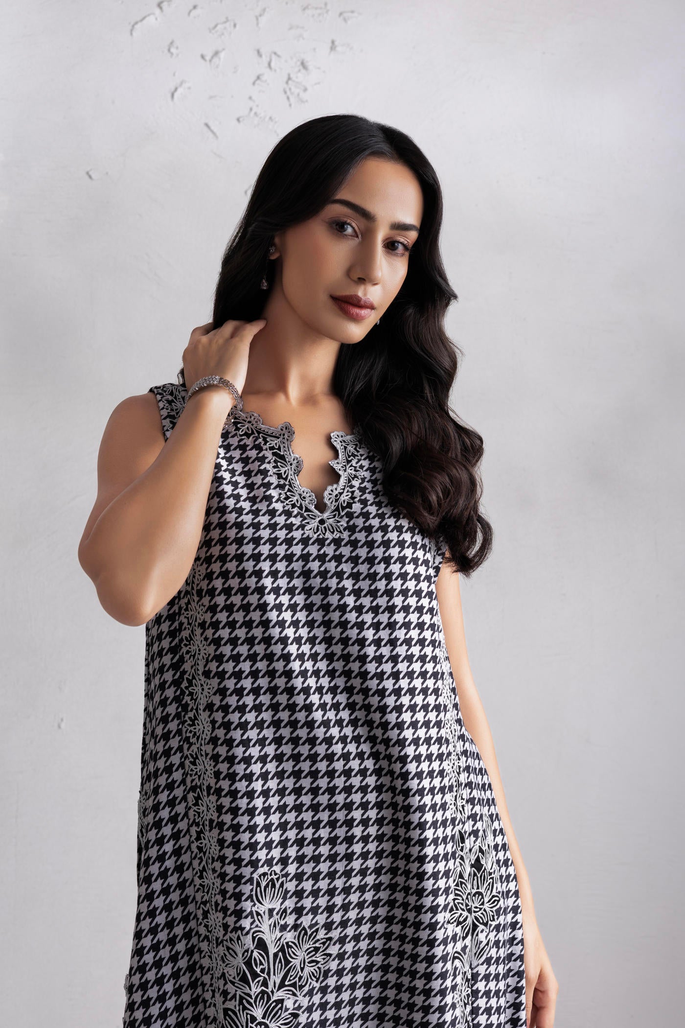 Freesia Black And White Long Kurta Set
