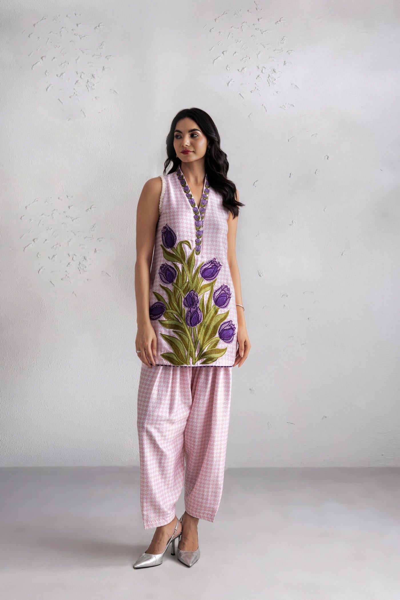 Vienna Kurta And Straight Pants