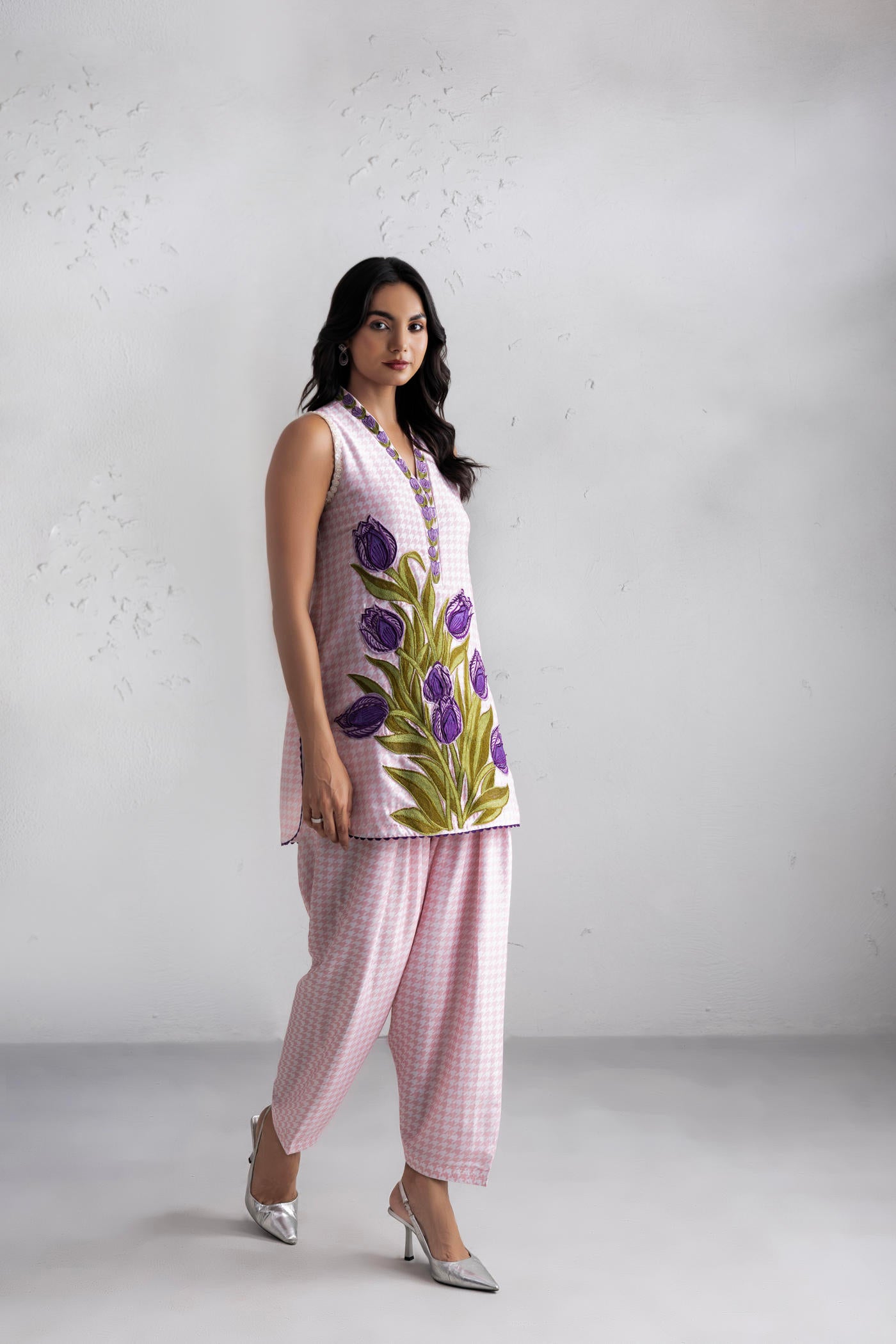 Vienna Kurta And Straight Pants