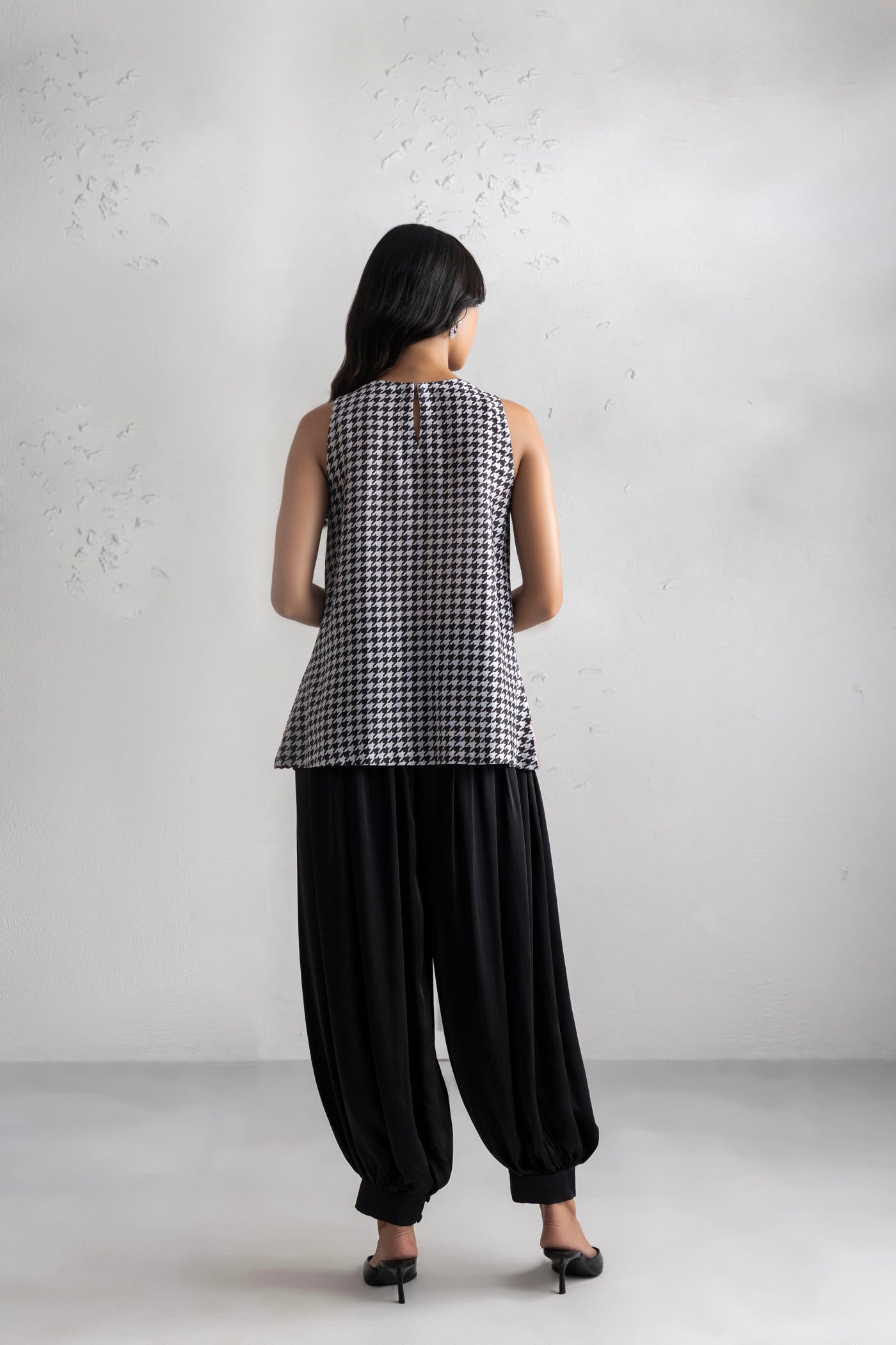 Noir Short Kurta With Satin Balloon Pants