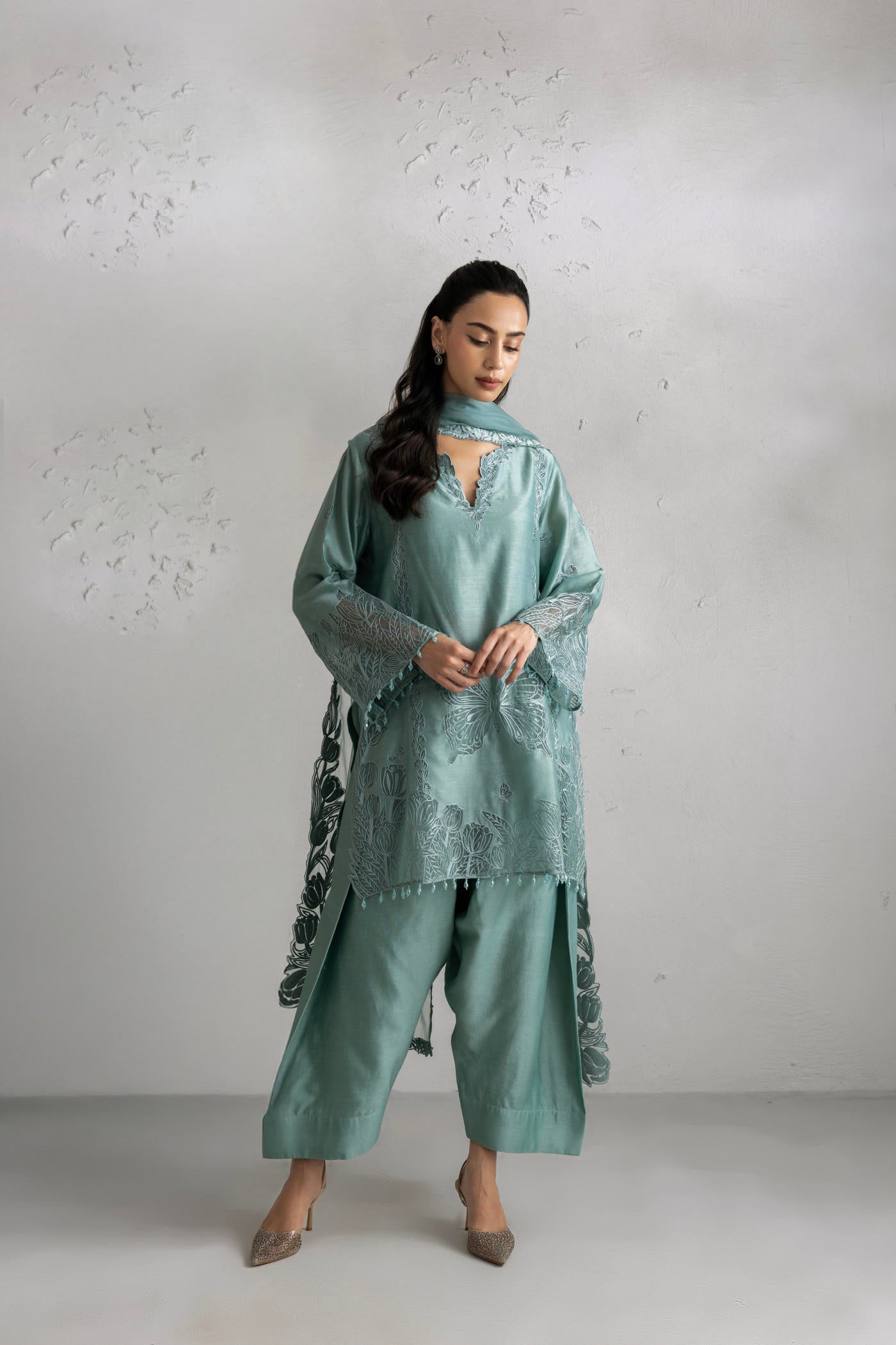 Yasmin Kurta With Farshi Salwar