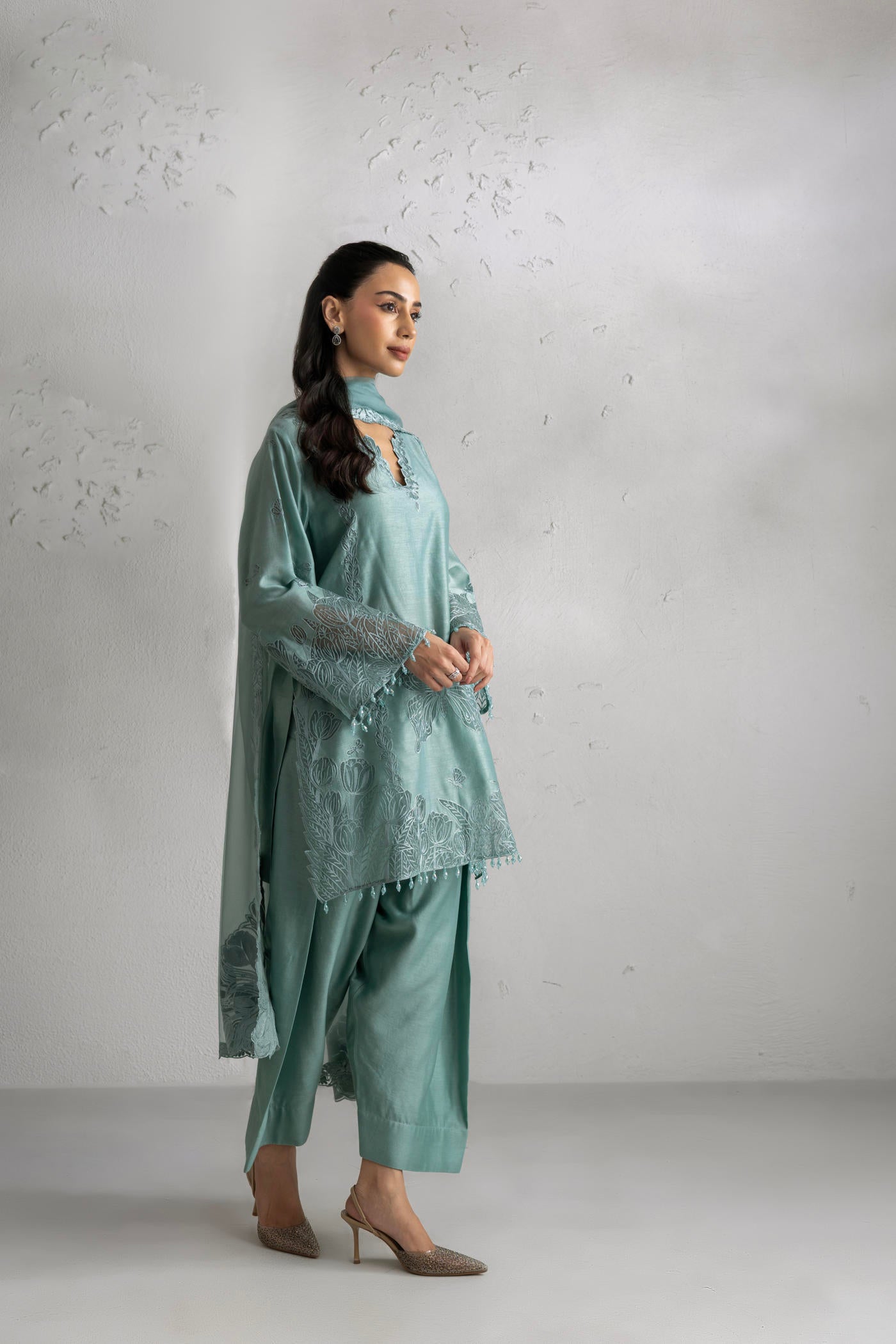 Yasmin Kurta With Farshi Salwar