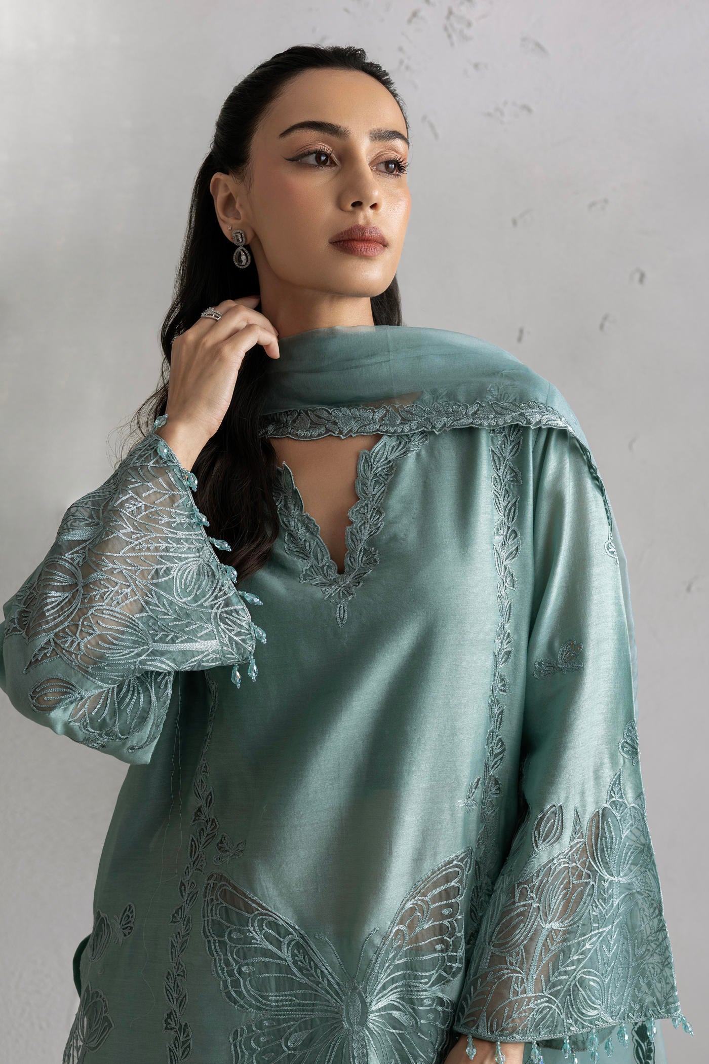 Yasmin Kurta With Farshi Salwar