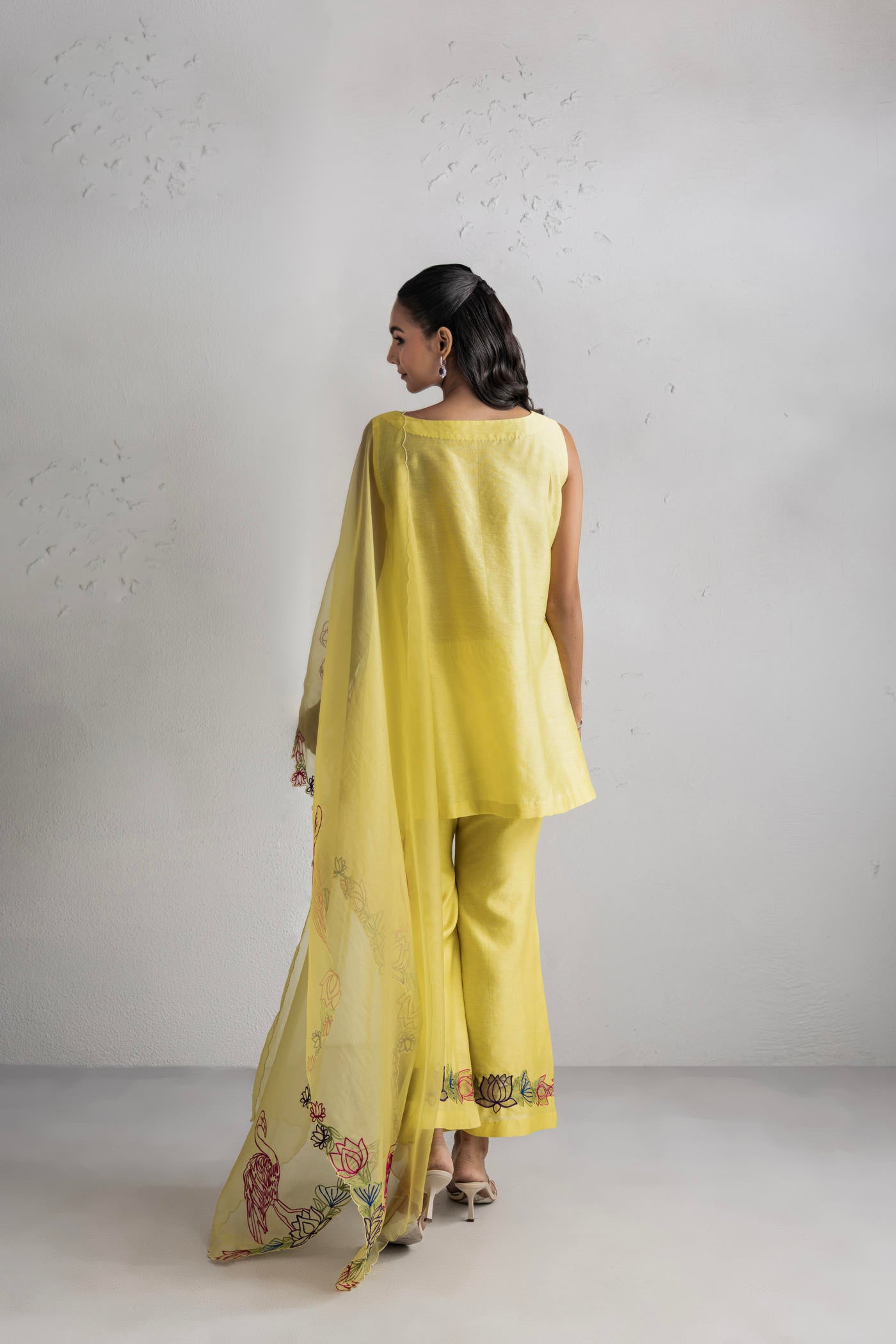 Gulbahar Kurta With Bell Bottom Pants And Dupatta