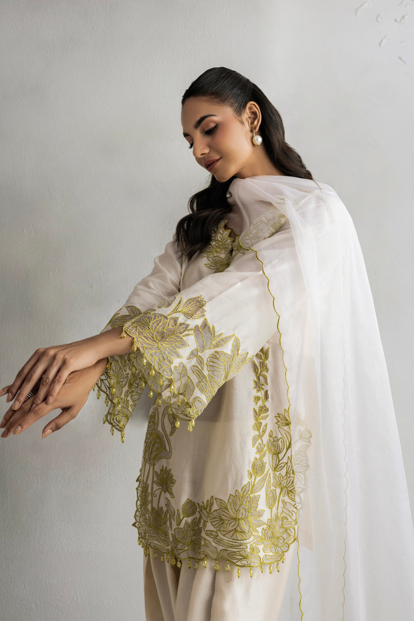Nasreen Kurta With Farshi Salwar & Dupatta