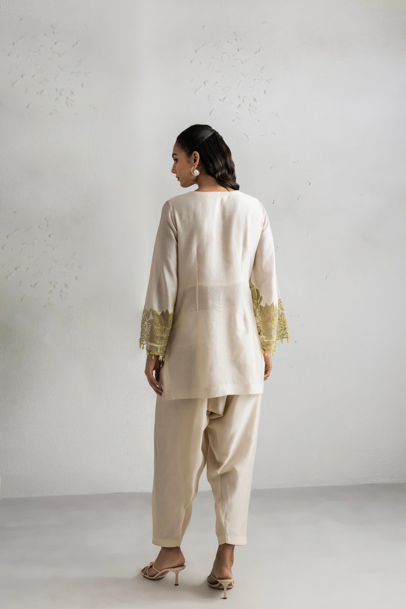 Nasreen Kurta With Farshi Salwar & Dupatta